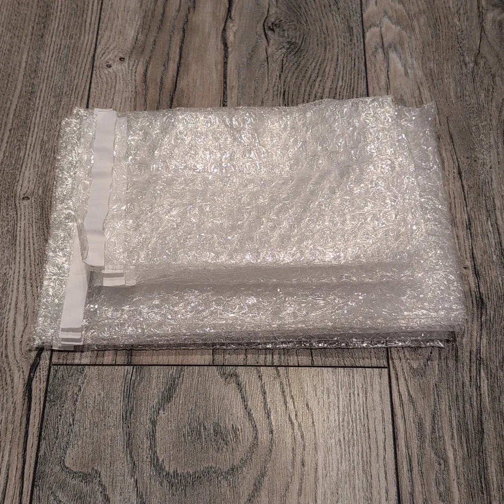 10 Bubble Wrap Bags Bundle 2 Sizes Self Sealing 5 of Each Size
